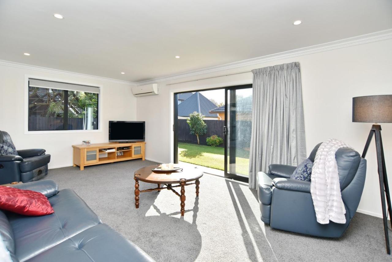 Lavandula 4 - Christchurch Holiday Homes Extérieur photo